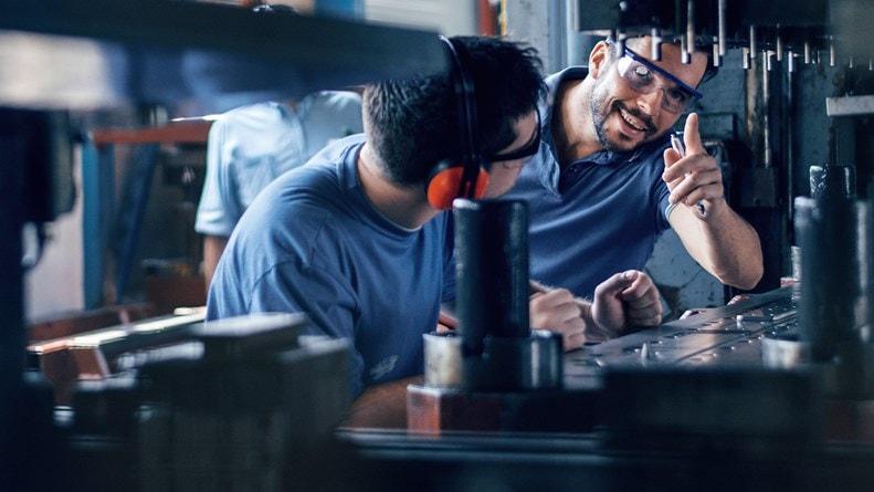 ZEISS มีโซลูชันสำหรับทุกขั้นตอนในกระบวนการของคุณ