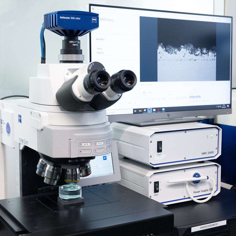  โซลูชัน ZEISS ที่ผสานเทคโนโลยี AI ตรวจสอบการเคลือบผิวของรากฟันเทียมโดยอัตโนมัติ