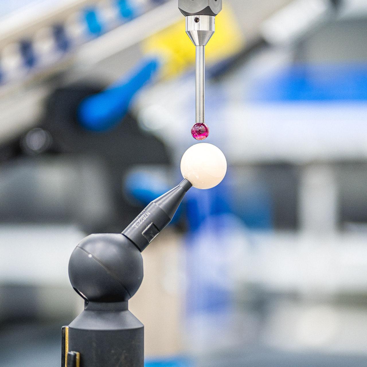 การปรับเทียบ CMM กับเซ็นเซอร์แบบสัมผัส